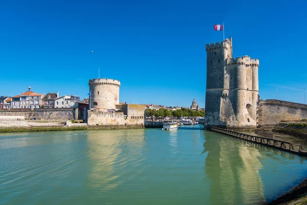 Famoso puerto antiguo en La Rochelle, Francia — Foto de Stock