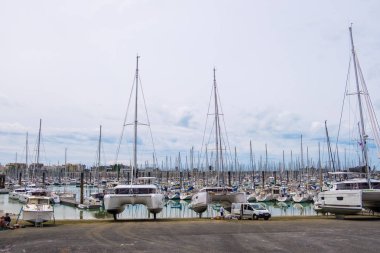 Fransa'daki Vieux port de La Rochelle limanının manzarası