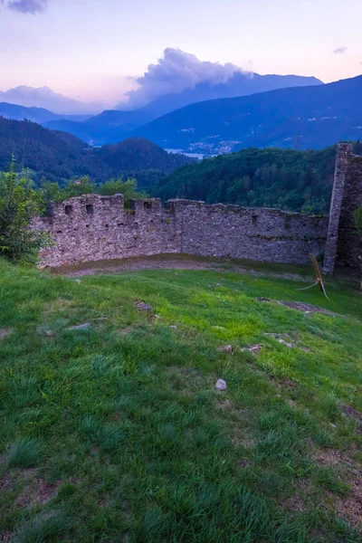 Pergine Valsugana Włochy Sierpnia 2019 Malowniczy Krajobraz Alp Włoskich Zachodzie — Zdjęcie stockowe