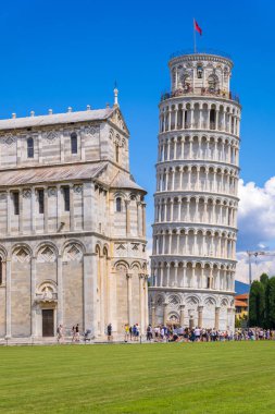 Pisa, Toskana, İtalya 'daki Katedral ve Eğik Kule