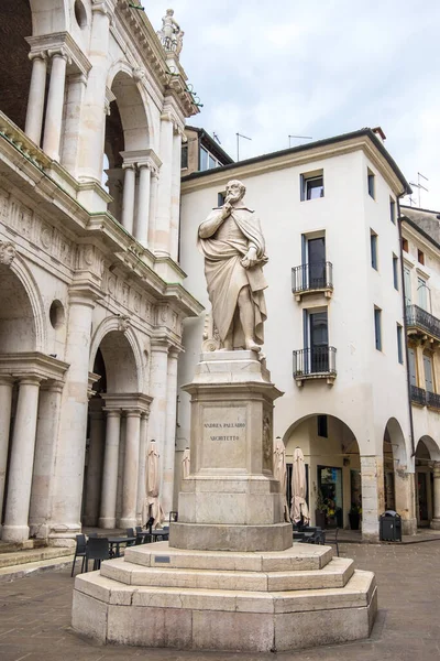 Vicenza Italia Agosto 2019 Estatua Andrea Palladio Arquitecto Renacentista Veneciano —  Fotos de Stock