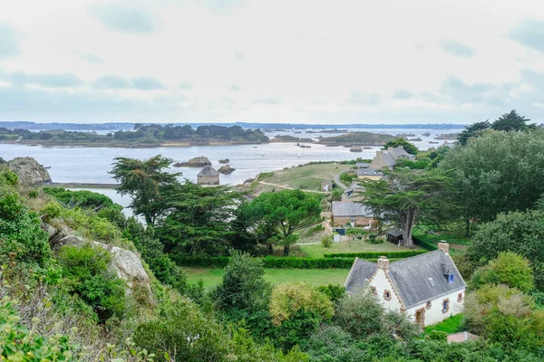 法国布列塔尼风景如画的布雷哈特岛景观 — 图库照片