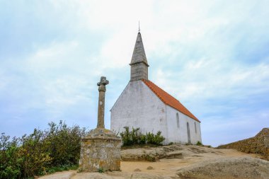 Aziz Michael Kilisesi, Brehat, Brittany