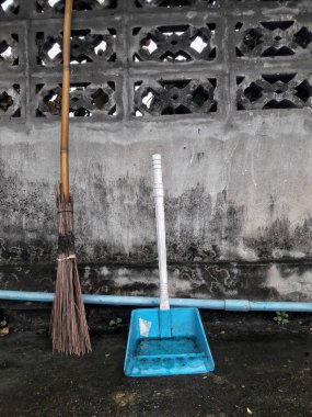 Paspas ve kova dolusu paspas.