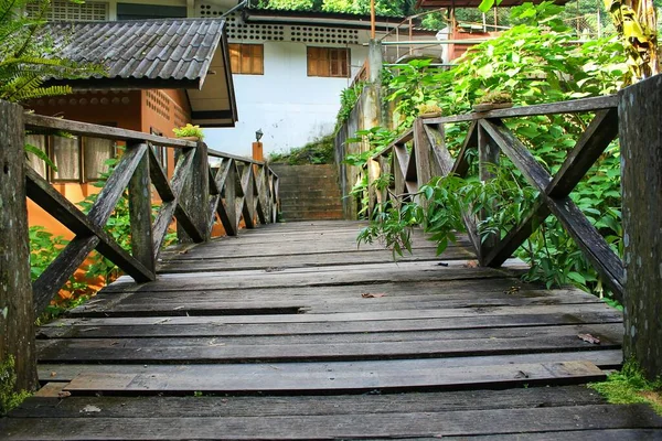 Puente Madera Sobre Río — Foto de Stock