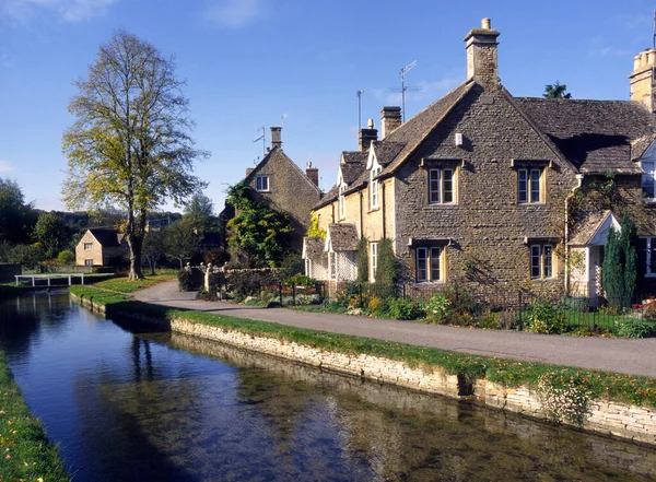 Riverside Cottage Cotswold River Eye Lower Slaughter Gloucestershire Cotswolds Inghilterra — Foto Stock