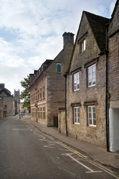 Vroege Ochtend Zon Een Pittoreske Straat Cirencester Gloucestershire — Stockfoto