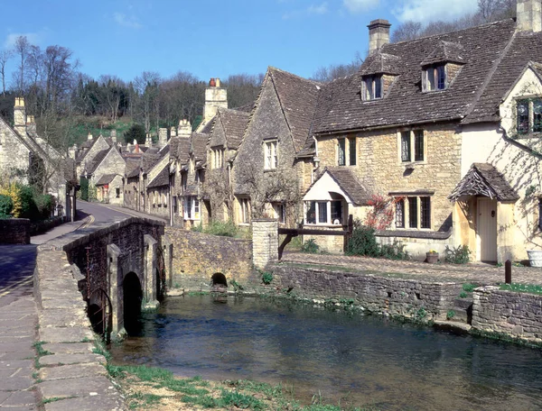 Riverside Cotswold Stone Cottages Castle Combe Wiltshire Cotswolds Engeland Europa — Stockfoto