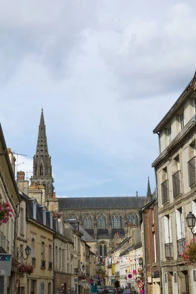 Sees Normandie Frankrike September 2014 Sees Cathedral Torn Ovanför Livlig — Stockfoto