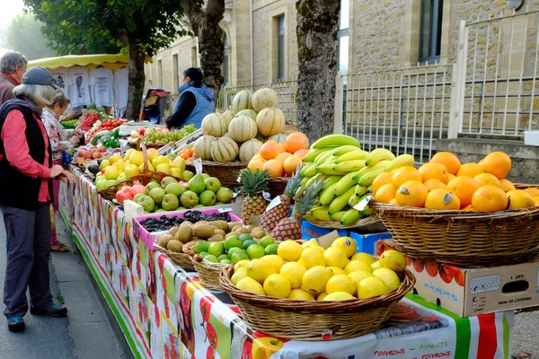 Cyprien Dordogne Francia Septiembre 2015 Coloridas Frutas Verduras Exhibidas Durante — Foto de Stock