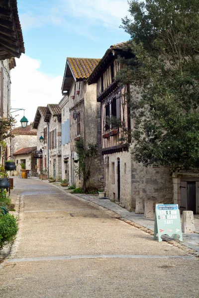 Abril 2017 Pujols Lot Garonne Francia Sol Primaveral Calles Vacías — Foto de Stock