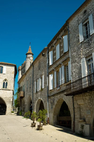 Monflanquin Francia Abril 2017 Pintoresco Rincón Idílica Plaza Central Monflanquin —  Fotos de Stock