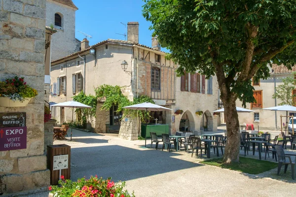 Tournon Agenais France 11Th June 2018 Town Square Deserted Sunny — стоковое фото