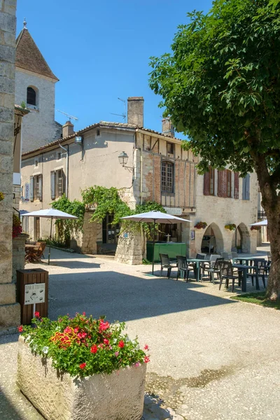 Tournon Agenais France 11Th June 2018 Town Square Deserted Sunny — стоковое фото