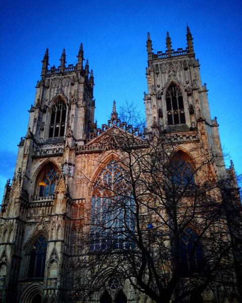 York Minster 'ın bahar akşamı ışığı, York City, İngiltere