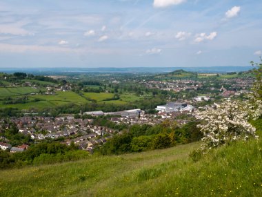 Rodborough Common, Gloucestershire, Cotswolds, İngiltere 'den Severn Vale' e doğru Stroud 'a bakın.
