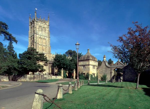 Church Gatehouse Chipping Campden Gloucestershire Cotswolds England Europe — стокове фото