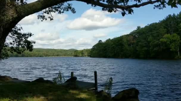 Pemandangan Indah Harrisville Pond Pada Awal Musim Gugur Harrisville Amerika — Stok Video