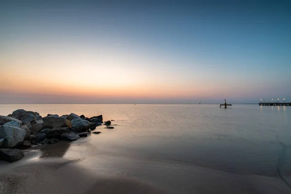 Amanecer Costa Rocosa Del Mar Báltico — Foto de Stock