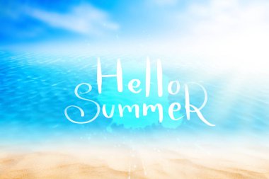 Tropikal plaj ile bokeh güneş ışık dalga arka plan bulanıklık.