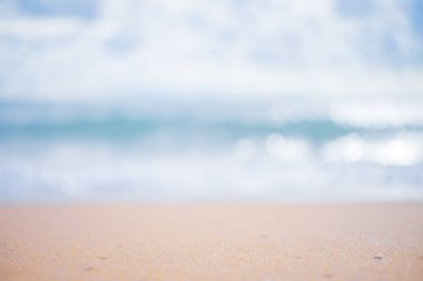 Tropikal plaj ile bokeh güneş ışık dalga arka plan bulanıklık.