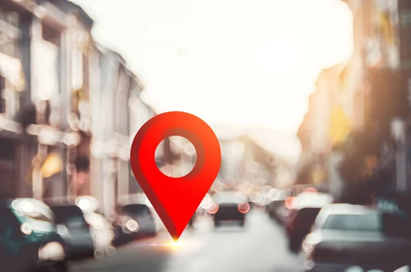 Blur közlekedési út és színes bokeh fény és a régi épület város absztrakt hátteret navigátor GPS helyen. A szállítási és utazási koncepció másolása. — Stock Fotó
