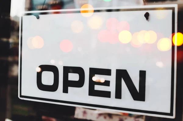 Open Bordje Wijf Hangend Aan Deur Voor Café Business Service — Stockfoto