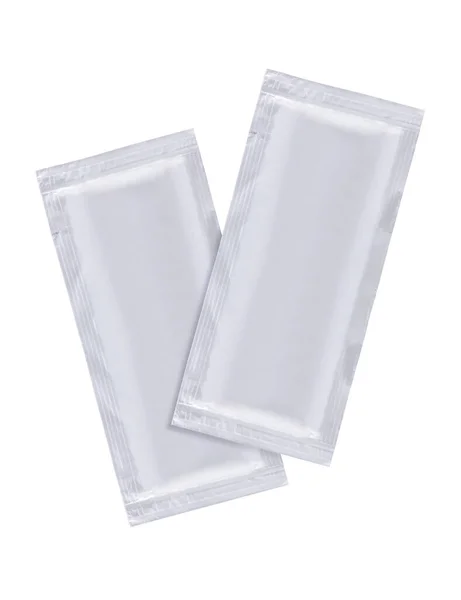 Beyaz kese paketi beyaz arkaplanda izole edildi