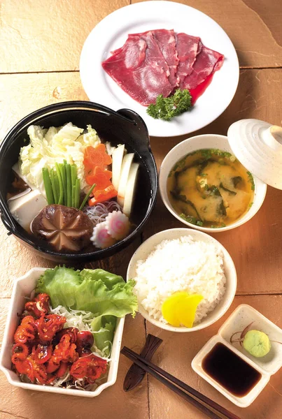 Japoński Gorące Garnki Sukiyaki Zestaw — Zdjęcie stockowe