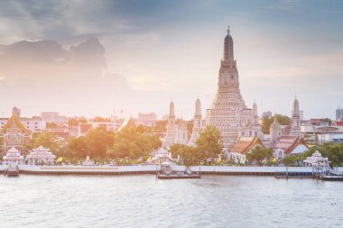 Arun tapınak Nehri ön, Tayland antik tarihi dönüm noktası