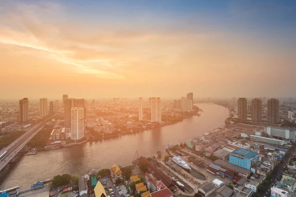 После Заката Над Бангкоком Искривлены Реки Таиланд Центральный Бизнес Центре — стоковое фото