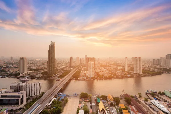 Luftaufnahme Bangkok Stadt Skyline Flussfront Stadtbild Hintergrund — Stockfoto