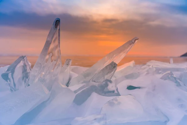 Rompere Ghiaccio Ghiacciato Baikal Russia Stagione Invernale Con Dopo Tramonto — Foto Stock