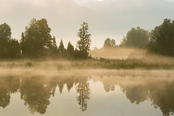 Reflection Lake Matheson Early Morning New Zealand Natural Landscape — Stock Photo, Image