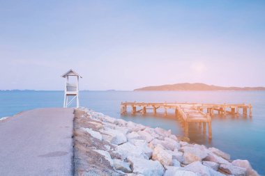 Doğal sahil manzarası okyanus kıyı şeridi, manzara arka plan üzerinde