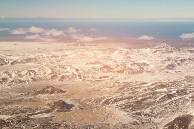 Havadan görünümü İzlanda dağ manzarası, kış sezonu doğal manzara arka plan