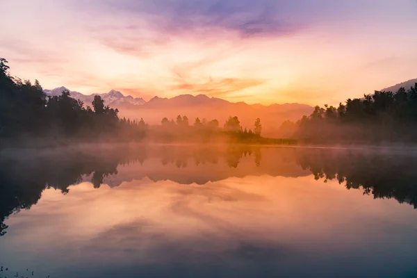 Beauté Tôt Matin Miroir Meathson Lac Eau Nouvelle Zélande Fond — Photo