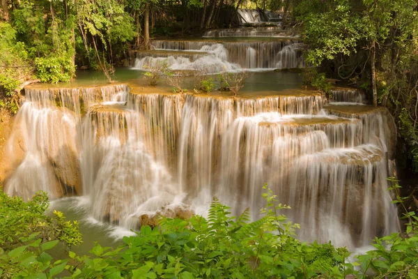 Tailandia Famosa Cascada Múltiples Capas Paisaje Natural Fondo Bosque Profundo —  Fotos de Stock
