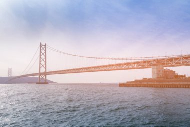 Akashi Köprüsü, en uzun asılı asma köprü, Kobe Japonya