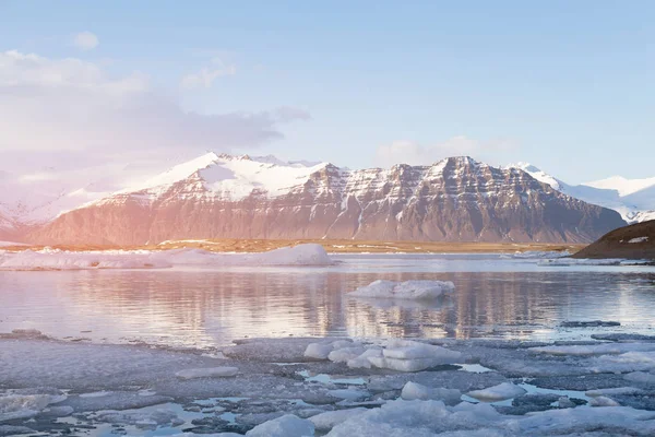 Islande Jokulsarlon Hiver Saison Lac Avec Volcan Noir Montagne Paysage — Photo