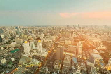 Üstten görünüm kalabalık merkezi iş şehir ve manzarası, Bangkok Tayland
