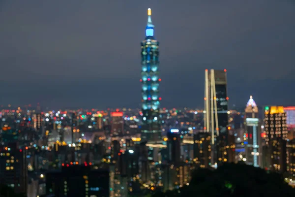 台北の夜市は光 抽象的な背景をぼかし — ストック写真