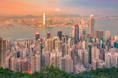 Hong Kong merkezi iş şehir havadan görünümü üzerinden sahil havadan görünümü