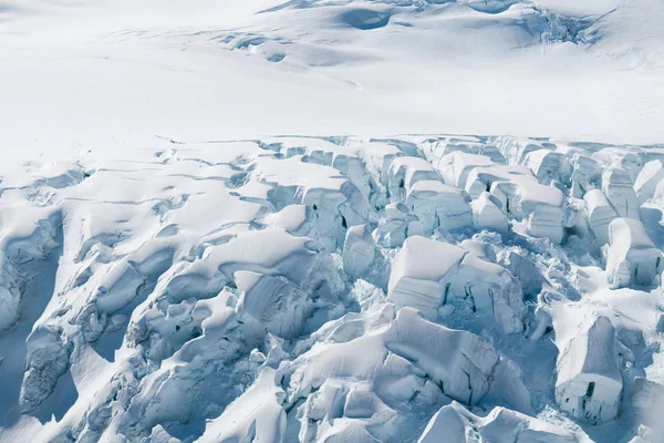 Alto Solo Coberto Neve Inverno Temporada Paisagem Natural — Fotografia de Stock