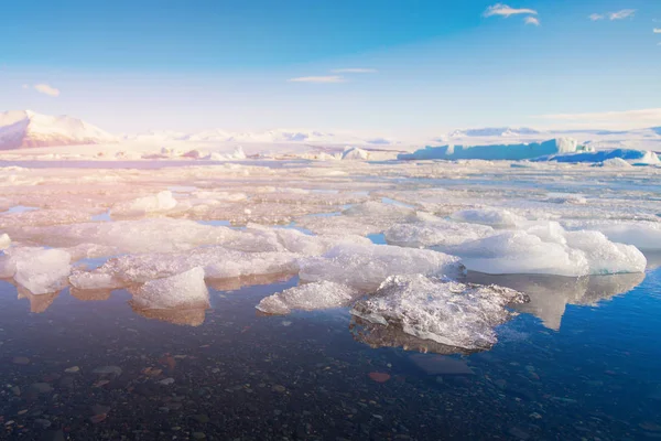 Jokulsarlonská Ledová Laguna Modrou Oblohou Islandská Zimní Sezona Pozadí Přírody — Stock fotografie