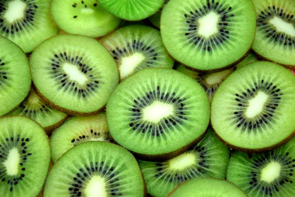 Verse Plakjes Kiwi Fruit Achtergrond — Stockfoto