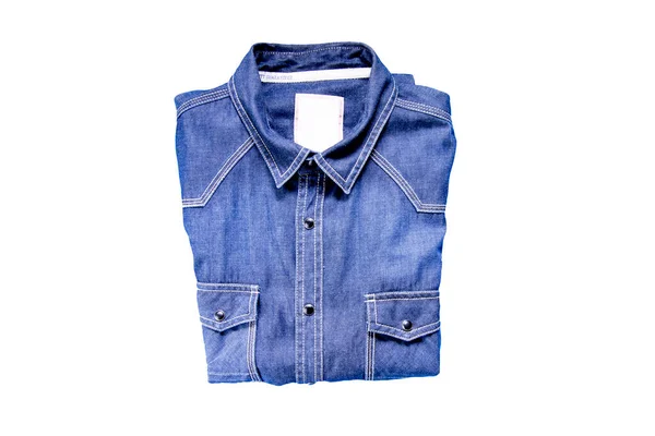 Modrá Džínová Košile Složené Izolované Bílém Pozadí — Stock fotografie