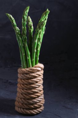 Bir sürü kuşkonmaz.