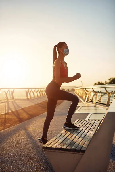 Beautiful Young Girl Workout Sunrise Exercises Buttocks Step Platform Outdoor — Stock Photo, Image