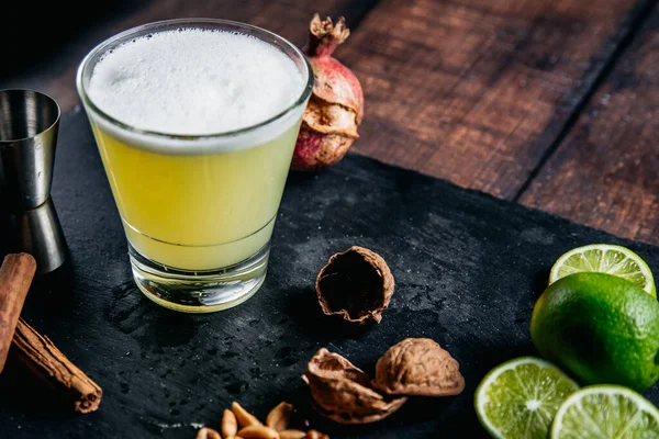 Pisco Sour Cocktail — стокове фото